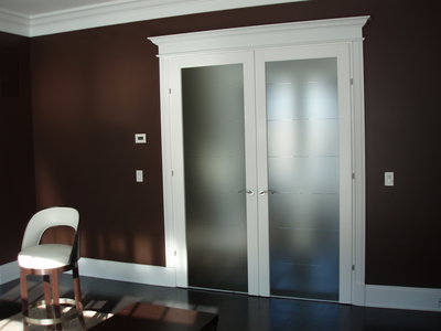 Double door model SIA, in soft lacquered white finish, tempered frosted glass LAIN, imported from Italy
