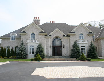 Post modern house in Muttontown, NY